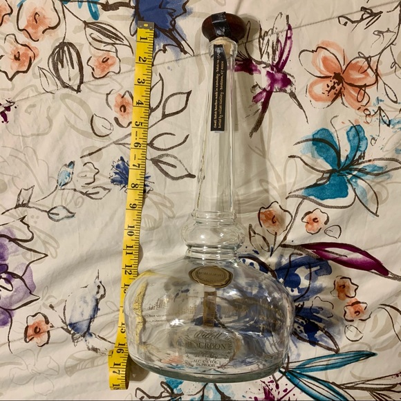🖤 Empty Large Willett Bourbon Bottles for DIY/Crafts - Picture 4 of 15